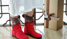 Load image into Gallery viewer, Retro National Style Embroidery Increased Cotton Boots
