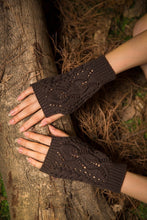 Load image into Gallery viewer, Half refers to the warm knit typing women s thick wool Half palm gloves - 2

