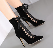Load image into Gallery viewer, Solid Color Autumn High Heel Bandage Shoes
