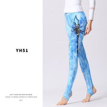 Load image into Gallery viewer, Stylish Yoga Clothes Printed Yoga Pants Women&#39;s Tight High Waist Hip Lifting and Foot Stepping Pants Sports Fitness Pants
