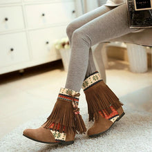 Load image into Gallery viewer, Autumn and winter new foreign trade large size short Boots fringed women s boots increased color short tube beaded frosted boots

