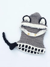 Load image into Gallery viewer, Knitted Fox Featured Warmer Hat
