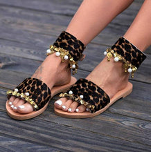 Load image into Gallery viewer, Casual Leopard Open Toe Flat Sandals
