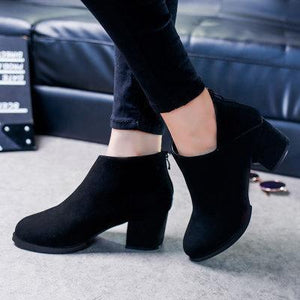 Women s Scrub Thick With Pointed Toe Boots