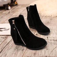 Load image into Gallery viewer, Autumn And Winter Fashion New Products Internal Increase Medium Tube Matte Flat Bottom Boots

