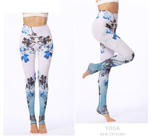 Load image into Gallery viewer, Stylish Yoga Clothes Printed Yoga Pants Women&#39;s Tight High Waist Hip Lifting and Foot Stepping Pants Sports Fitness Pants
