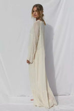 Load image into Gallery viewer, Autumn And Winter Vintage Long-Sleeved Bohemian Solid Color Beach Long Dress
