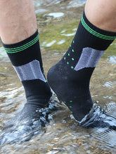 Load image into Gallery viewer, Waterproof Hiking Socks Waterproof Breathable Ski Socks Outdoor Warm Men and Women Waterproof Socks
