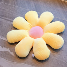 Load image into Gallery viewer, Daisy Plush Pillow Flower Toy Plant Stuffed Doll For Kids Girls Gifts Soft Sofa Cushion Tatami Floor Pillows Home Decor 3 Sizes
