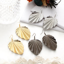 Load image into Gallery viewer, Leaf pattern Pendant Earrings for women exaggerated style simple alloy earrings for Xmas party
