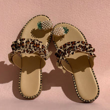 Load image into Gallery viewer, Pineapple Rhinestone sandals women wear flat bottomed women&#39;s shoes
