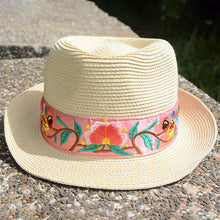 Load image into Gallery viewer, National style Embroidered Hat Straw Hat Sun-proof Visor Big Brim Summer Days Ladies National hat
