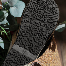 Load image into Gallery viewer, Summer New Ethnic Style Women&#39;s Single Shoes Lazy One Step Round Toe Thick Sole Cotton Hemp Embroidered Shoes

