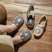 Load image into Gallery viewer, Summer New Ethnic Style Women&#39;s Single Shoes Lazy One Step Round Toe Thick Sole Cotton Hemp Embroidered Shoes
