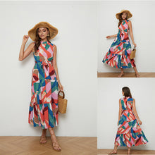 Load image into Gallery viewer, Floral sleeveless fresh swung dress

