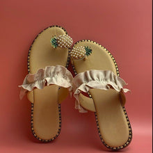 Load image into Gallery viewer, Pineapple Rhinestone sandals women wear flat bottomed women&#39;s shoes
