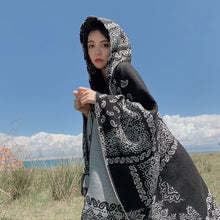 Load image into Gallery viewer, The New Dual-purpose Tibetan  and National Style  Scarf In Autumn and Winter.
