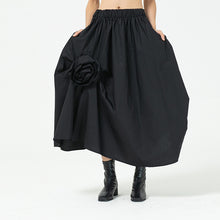 Load image into Gallery viewer, The three-dimensional flower bud skirt shows a thin floral decorative skirt, and the design is irregular skirt
