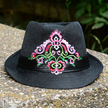 Load image into Gallery viewer, Embroidered hat in summer, straw hat, women&#39;s top hat, Tibetan style, sun protection, national style embroidery in summer and autumn
