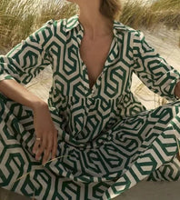 Load image into Gallery viewer, Women&#39;s Long Sleeve Lapel Green Geometric Print Shirt Dress
