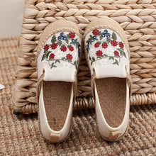 Load image into Gallery viewer, Shallow-cut cloth shoes custom-made one-pedal ethnic embroidered shoes light breathable sweat-absorbent cloth shoes.
