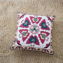 Load image into Gallery viewer, Towel embroidered cushion cover pillow cover 45x45 cotton canvas backrest sofa fresh Nordic fashion
